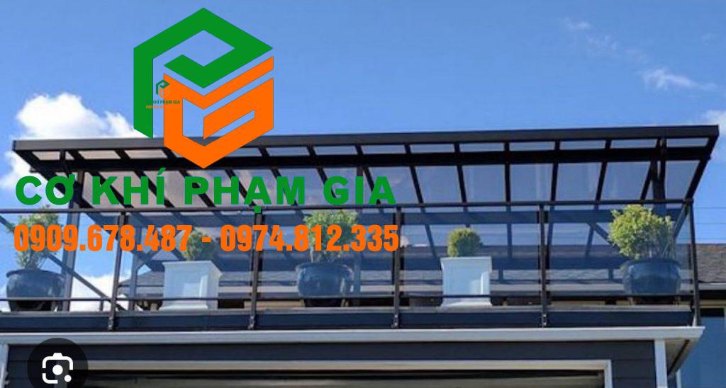 Thi công lắp đặt mái poly tại Thủ Đức 